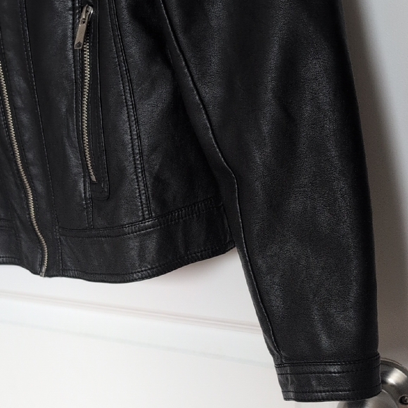 B.Young Sleek Black Leather Jacket - Picture 4 of 7